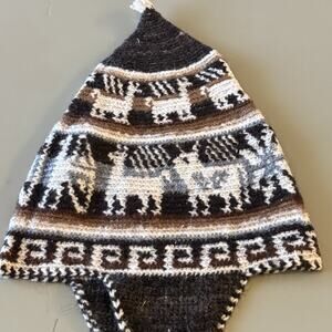 Chullo Alpaca Wool Ear Flap Llama Snowflake Design Handmade Winter Beanie